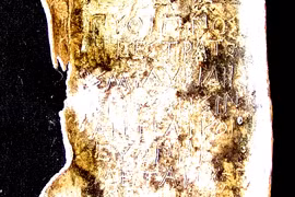 Bia nguyền rủa 2.500 năm tuổi khiến cả thế giới lạnh gáy