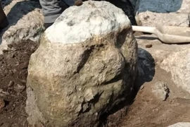 Bí ẩn tấm bia Maya khắc chân dung lãnh chúa quyền lực nhất