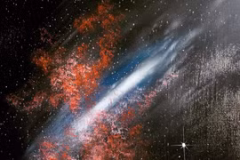 Hiện tượng lạ trong thiên hà hủy diệt Messier 82 