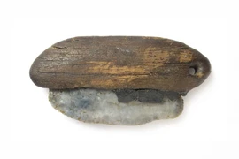 Công cụ bằng đá 5.800 năm với cán gỗ hé lộ Thời kỳ Đồ Đá Mới 