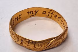 Dò kim loại, đụng trúng nhẫn tình nhân thế kỷ 17 