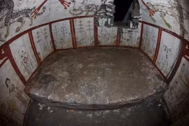 Kinh ngạc bức tranh tường trong lăng mộ nhà Đường Trung Quốc