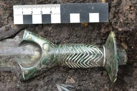 Vì sao thanh kiếm chuôi bát giác 3.000 năm tuổi được xem là 'vô giá'?