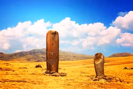 Phát hiện hài cốt trẻ sơ sinh dưới đá Rồng gây chấn động