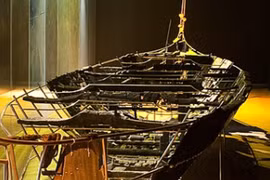 Bí ẩn khó giải về nguồn gốc thuyền Hjortspring 2.400 tuổi 