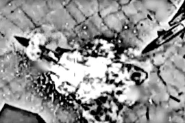 Israel phá hủy cặp máy bay F-14 Tomcat của Iran 