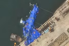 Ảnh vệ tinh cho thấy Triều Tiên nỗ lực cứu khu trục gặp nạn