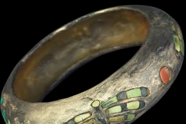 Sự thật động trời sau chiếc vòng tay của Nữ hoàng Ai Cập