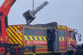 Ukraine thu hồi mảnh vỡ tên lửa Iskander của Nga