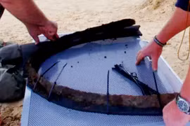 Lần đầu tìm thấy bánh xe ngựa 3.500 tuổi khi xây sân golf 