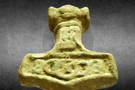 Giải mã bùa hộ mệnh nghìn năm hình búa Thần Thor thần thoại