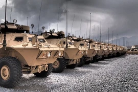 Xe bọc thép Mỹ cứu tinh hay gánh nặng cho binh sĩ Ukraine