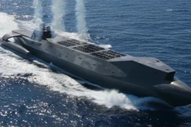 Tàu tấn công không người lái mang tên lửa của Trung Quốc lộ diện