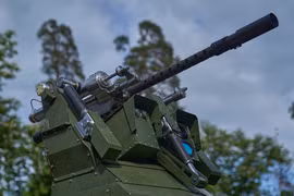 Ukraine triển khai tháp pháo phòng không dẫn đường bằng AI