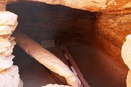 Vén màn bí ẩn phòng chôn cất 35 xác ướp Ai Cập 