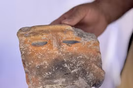 Mảnh gốm mặt người 5.000 năm tuổi hé lộ bí mật nền văn minh