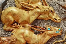 Bí ẩn nào phía sau 3.000 món đồ trang sức vàng?