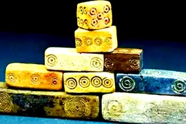 64 mảnh xúc xắc nghìn năm tuổi, bằng chứng chấn động về văn minh cổ đại