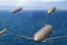 Mỹ tiếp sức cho Ukraine, 3.000 tên lửa đe doạ chiến tuyến Nga