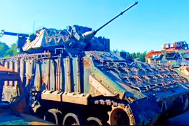 “Hàng lạ” trên chiếc M2 Bradley mà Nga thu giữ được 