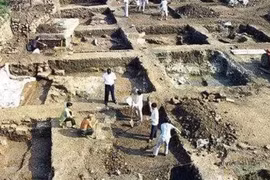 Đào móng nhà, phát hiện 'kho báu' 4.500 năm tuổi