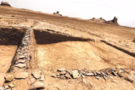 Bí mật khu định cư pháo đài sa mạc cổ đại 