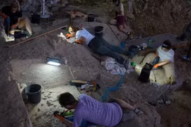 Phát hiện khu chôn cất cổ nhất 100.000 năm tại Israel