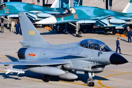 Indonesia cân nhắc mua tiêm kích J-10 cũ từ Trung Quốc 