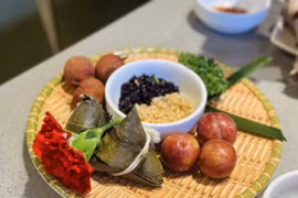 Sự thật về Tết Đoan Ngọ, 3 người này chớ ra đường buổi trưa