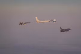 Mỹ chặn oanh tạc cơ Nga ở Alaska, thông điệp răn đe từ Bắc Cực