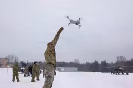 Xe tăng M1A2 Abrams Mỹ phối hợp UAV trong diễn tập NATO tại Ba Lan