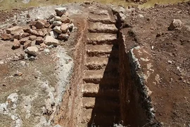 Tượng thần Ai Cập quý hiếm được khai quật xôn xao giới khảo cổ