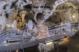 Mộ hoàng tử hơn 27.000 năm ở Italy chứa bí mật rợn người