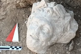 Đầu tượng Satyros 1.800 năm tuổi tiết lộ bí ẩn nhà hát cổ