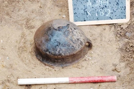 Cặn phô mai cháy kỳ lạ trong chiếc nồi 3.000 năm tuổi 