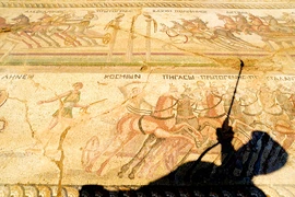 Kỳ thú bức tranh sàn khảm cuộc đua xe ngựa La Mã cổ