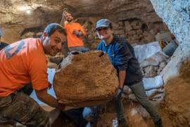 Chiếc giỏ bị bỏ quên trong hang suốt 10.500 năm còn nguyên vẹn khó tin