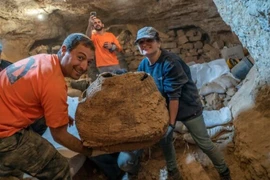 Chiếc giỏ bị bỏ quên trong hang suốt 10.500 năm còn nguyên vẹn khó tin