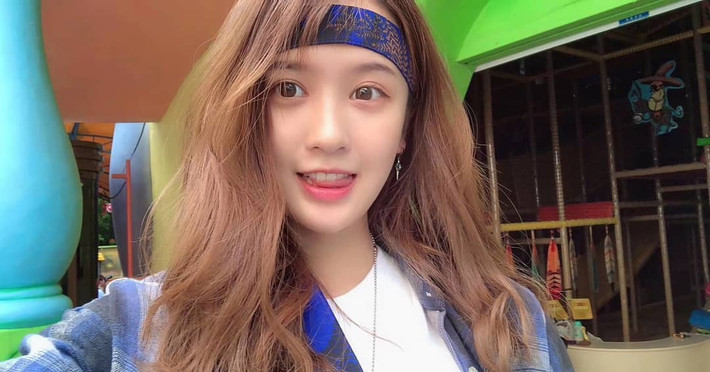 Cô bạn có nickname là tiffany_luu99 có bố là người Trung Quốc, mẹ người Việt Nam, hiện tại đang sống tại Trung Quốc.