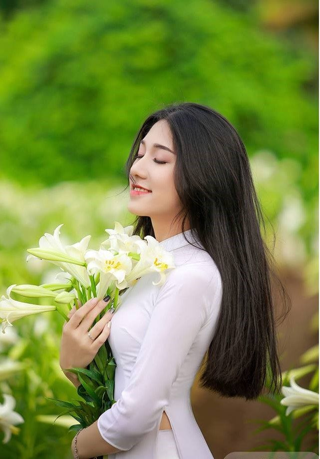 Nữ sinh xinh đẹp, đam mê múa là Quách Hương Lan (SN 1999) hiện đang là sinh viên năm 2- chuyên ngành Tài chính ngân hàng, Học viện Tài chính.