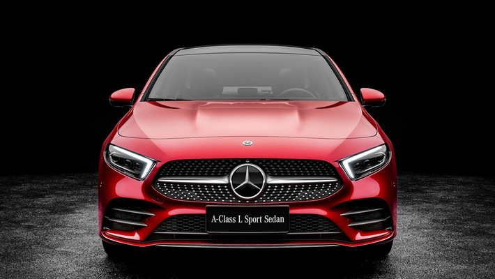 ương tự phiên bản hatchback, A-Class L Sedan có thiết kế phần đầu và các đường nét thân xe hiện đại và quyến rũ theo ngôn ngữ thiết kế Sensual Purity của Mercedes.