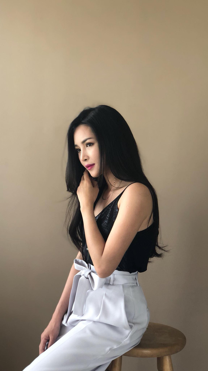 Quỳnh thừa nhận, hành trình lột xác không chỉ cho cô diện mạo mới, mà sự thay đổi mạnh mẽ nhất là ở tính cách. Cô trẻ con hơn, vui vẻ hơn, tự tin hơn.