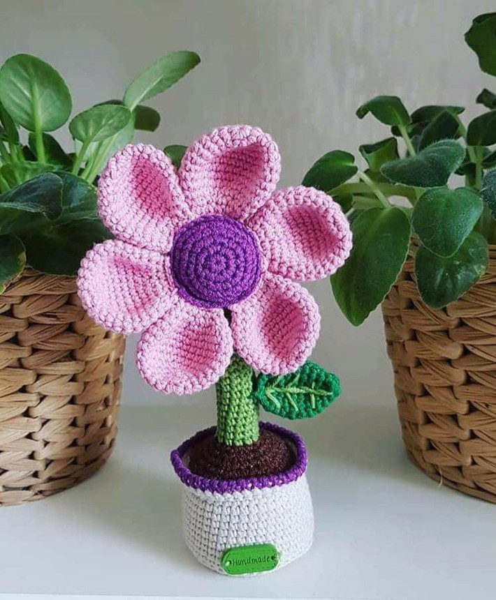 Mới đây trên MXH, có hẳn một trào lưu khoe tài làm quà handmade để tặng những người yêu thương. Ảnh: Phương Phương