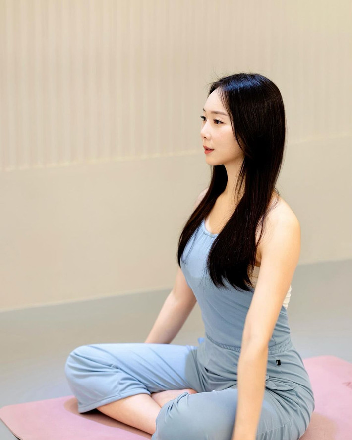 Nữ giáo viên yoga Lee Sohee, người Hàn Quốc nổi lên nhờ những video giảng dạy lên Youtube, BeryTV hay Hyundai TV. Ảnh sử dụng trong bài: Instagram.