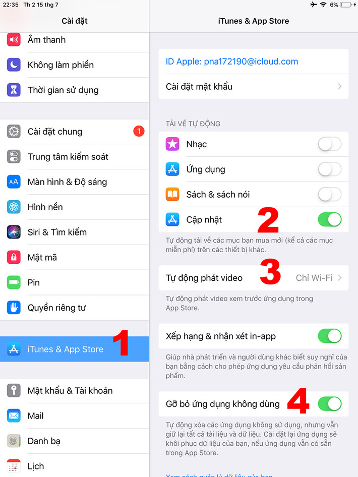 Cuối cùng, là cài đặt tài khoản. Trong phần cài đặt của máy (Setting) – Bước 1: kéo xuống dưới, truy cập vào phần “iTunes & App Store”. Bước 2: Tắt bỏ phần “Cập nhật” đi. Cài đặt này giúp máy không tự động tìm kiếm và cài đặt những phiên bản mới nhất của các ứng dụng. Bạn vẫn hoàn toàn có thể tự cập nhật chúng thủ công. Bước 3: Trong phần “Tự động phát video” chỉnh tùy chọn là “Chỉ Wi-fi”. Cài đặt này sẽ giúp chúng ta tiết kiệm dữ liệu di động, tránh phung phí dung lượng internet tốc độ cao. Bước 4: Bật cài đặt “Gỡ bỏ ứng dụng không dùng”. Cài đặt này giúp máy tự loại bỏ những gì người dùng không truy cập và sử dụng trong thời gian dài, giúp tiết kiệm tài nguyên và dung lượng bộ nhớ.