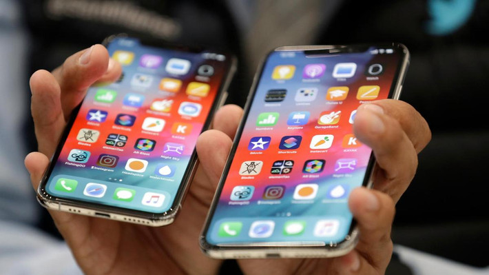 Cuối cùng, dù có đang sử dụng những chiếc iPhone XS thế hệ mới nhất, với những hệ thống bảo mật tối, người dùng vẫn phải tự trang bị và thường xuyên cập nhật những kiến thức để bảo vệ mình khỏi những chiêu trò lừa đảo ngày một tinh vi.