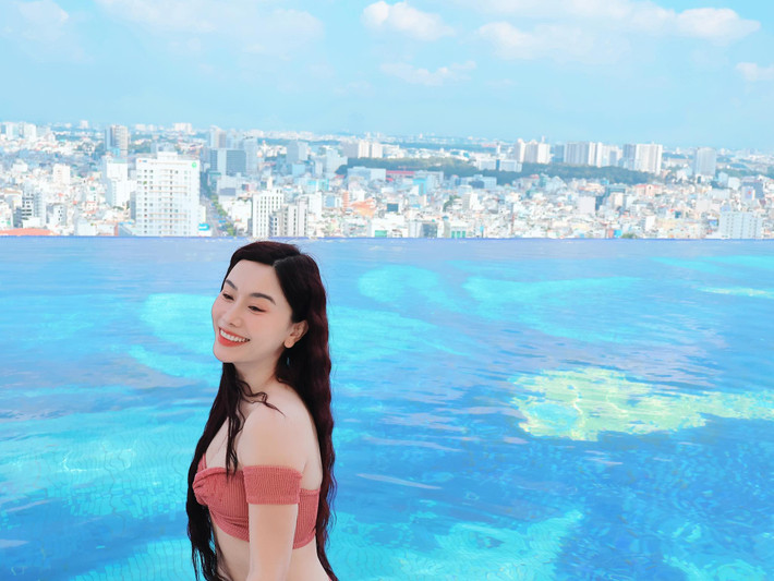Không chỉ thất vọng về chất lượng món ăn, Anh Thơ sau đó còn tìm hiểu thêm về cấu trúc lòng xe điếu và cảm thấy lo ngại về mặt sức khỏe. Cô cho biết: "Tôi được biết đây là phần lòng phát triển bất thường của con heo. Với người quen ăn chín, uống sôi như tôi, phần lòng dày, săn giòn như vậy khiến tôi không an tâm".