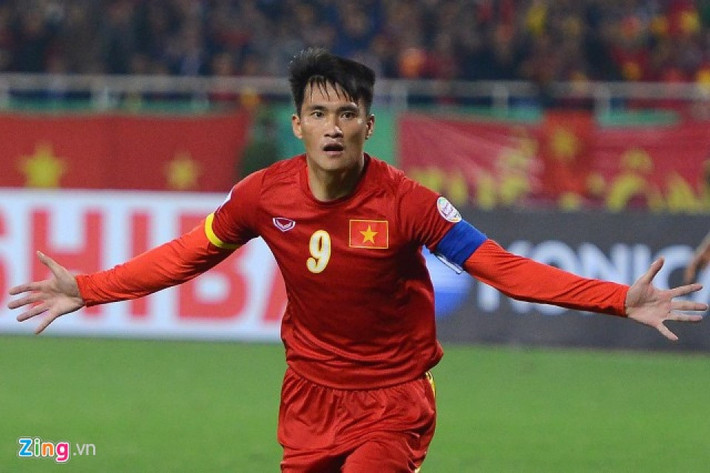 Công Vinh có bàn thắng đầu tiên của mình ở AFF Cup vào năm 2004 trong trận hòa 1-1 trước Singapore. Nhưng pha lập công đáng nhớ nhất của danh thủ xứ Nghệ cho màu cờ sắc áo phải kể đến cú đánh đầu chính xác vào những phút cuối trong trận chung kết lượt về với đội tuyển Thái Lan năm 2008. Bên cạnh đó, Công Vinh còn liên tục nổ súng cho ĐTQG ở những giải đấu khác như Asian Cup hay vòng loại World Cup. Anh có tổng cộng 51 bàn thắng trong sự nghiệp thi đấu quốc tế, đạt tỷ lệ đáng nể 0,61 bàn mỗi trận.