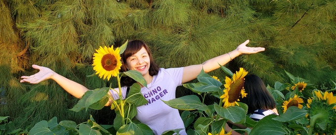 Khách tới đây chụp hình hy vọng, thành phố sẽ có thêm nhiều công viên, vừa tạo điểm nhấn làm đẹp đô thị vừa tạo ra sân chơi cho người dân.