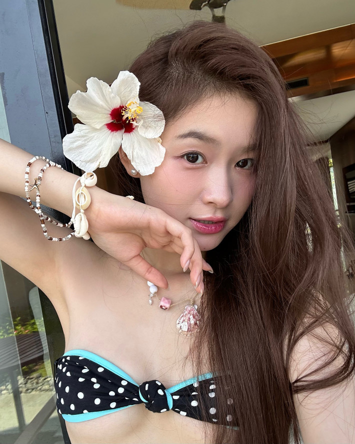 Năm ngoái, fan của nàng Tiktoker Mai Hương không ít lần "bùng nổ" với những loạt ảnh bikini nóng bỏng. Để khởi động cho mùa hè năm nay, cô nàng mới đây đã "chiêu đãi" người theo dõi bởi loạt ảnh bikibi nhỏ xíu đầy ấn tượng.